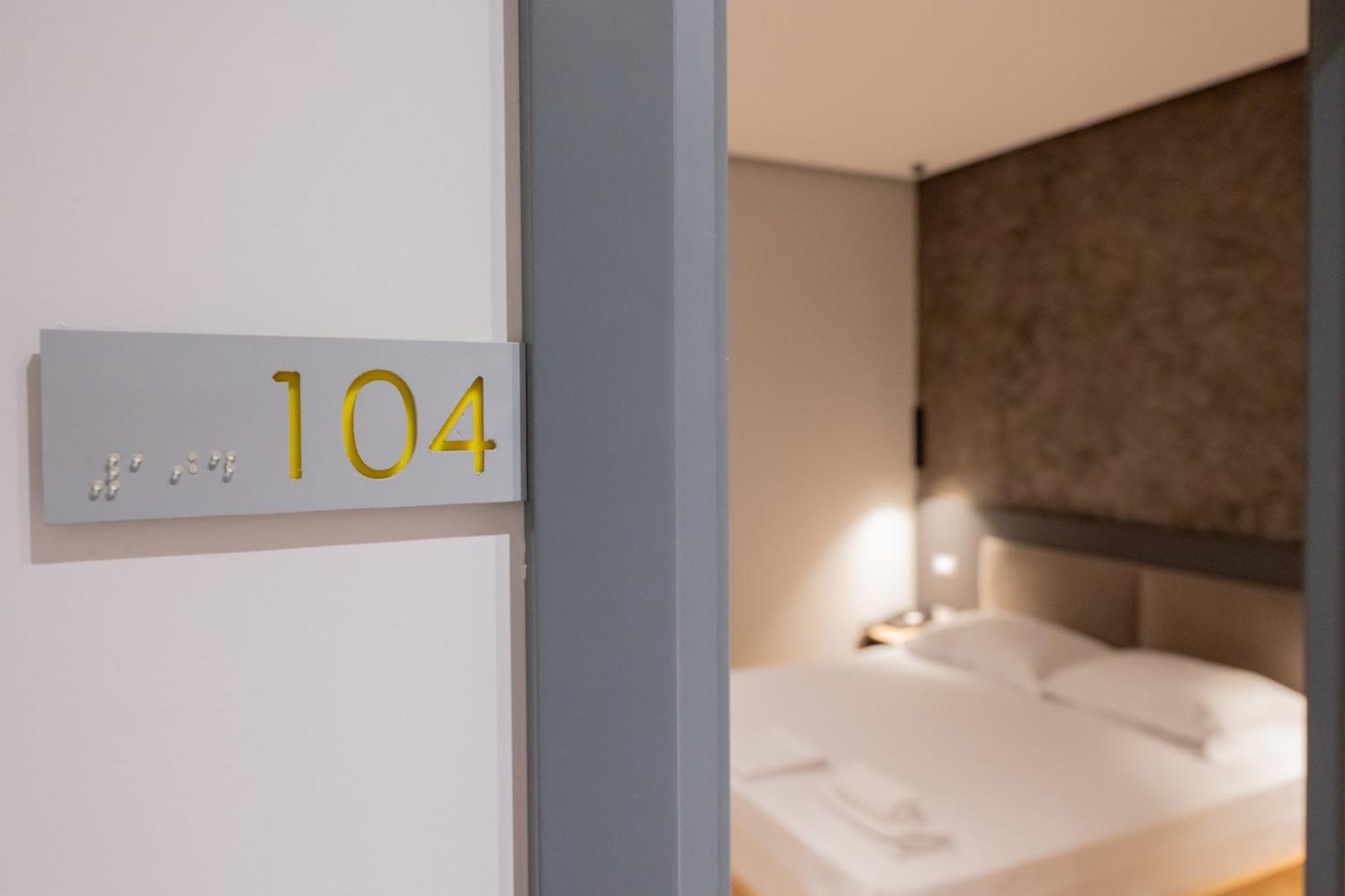 Center Boutique Hotel 地拉那 外观 照片