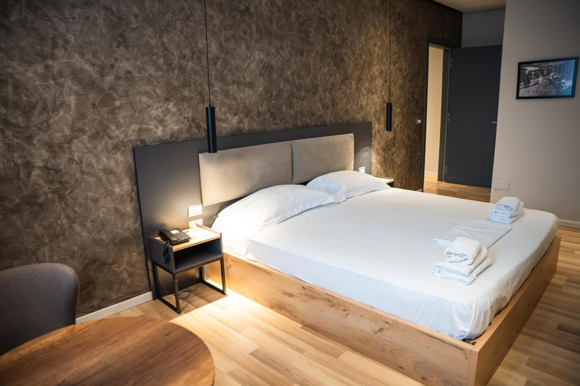 Center Boutique Hotel 地拉那 外观 照片