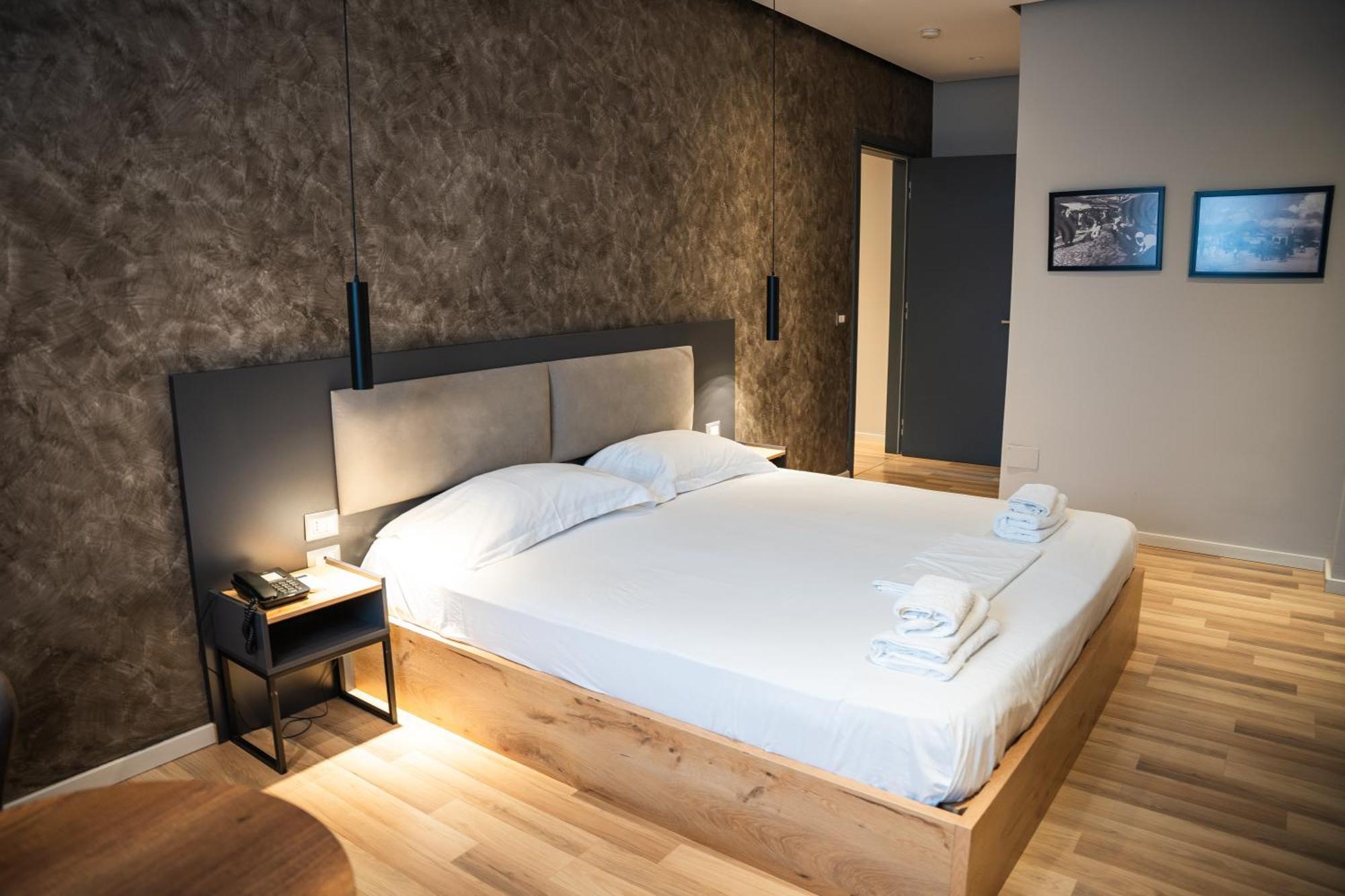 Center Boutique Hotel 地拉那 外观 照片