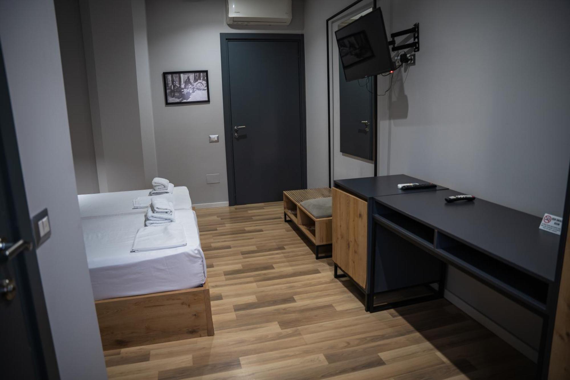 Center Boutique Hotel 地拉那 外观 照片